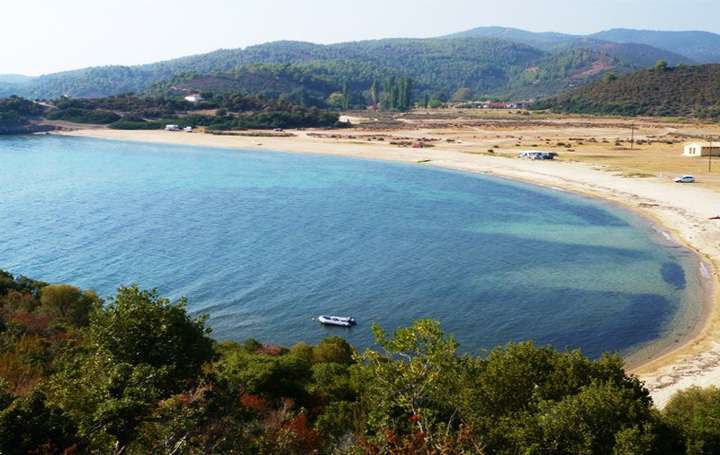 azapiko beach